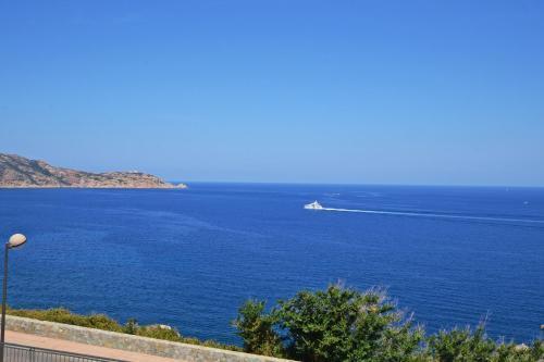Hotel Il Tramonto Calvi  Exterior foto